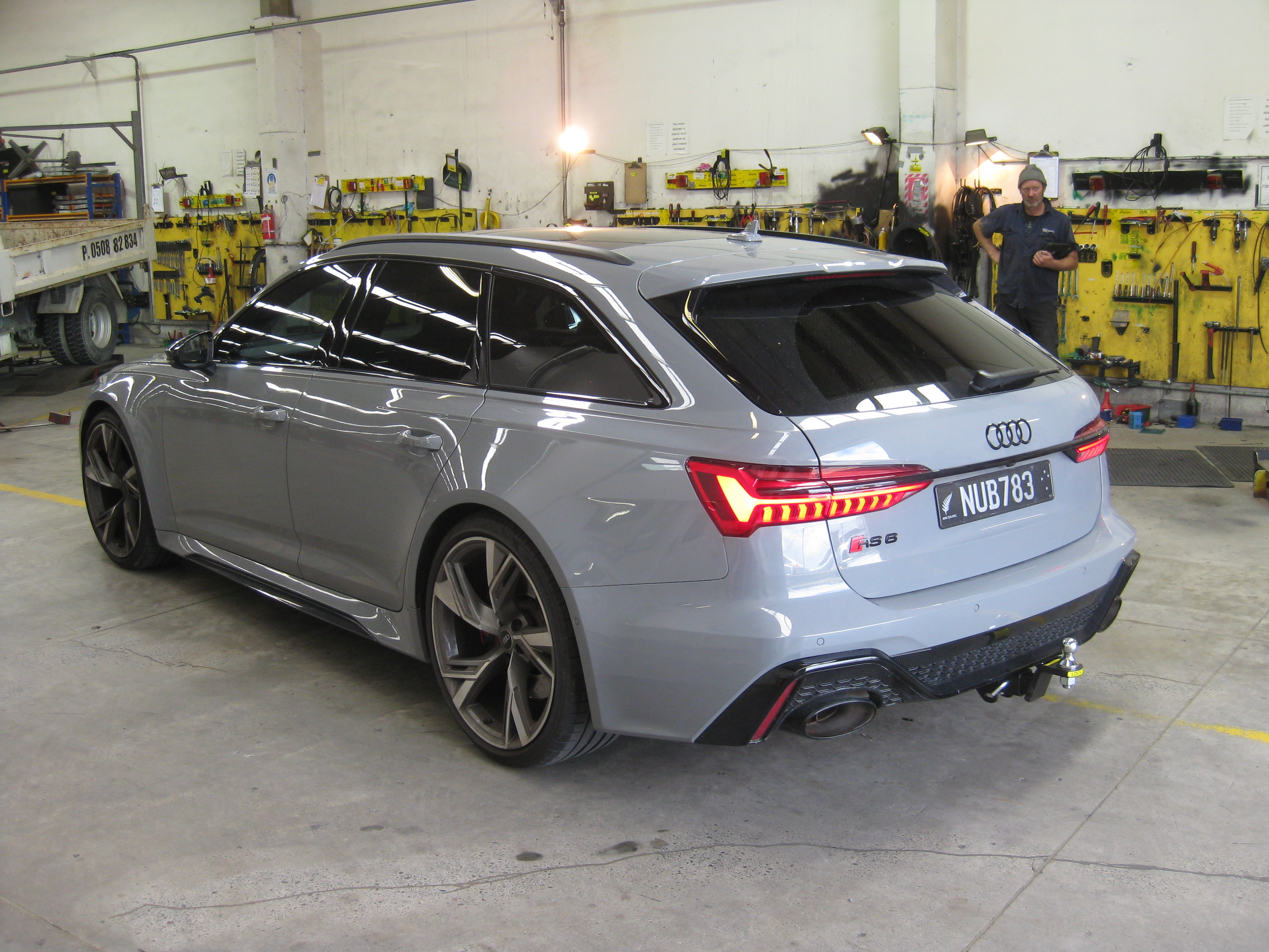 AUDI A6 STATIONWAGON 2018-2025